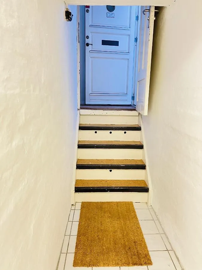 Guest house Aday - Aalborg Mansion - Charming Room Denmark